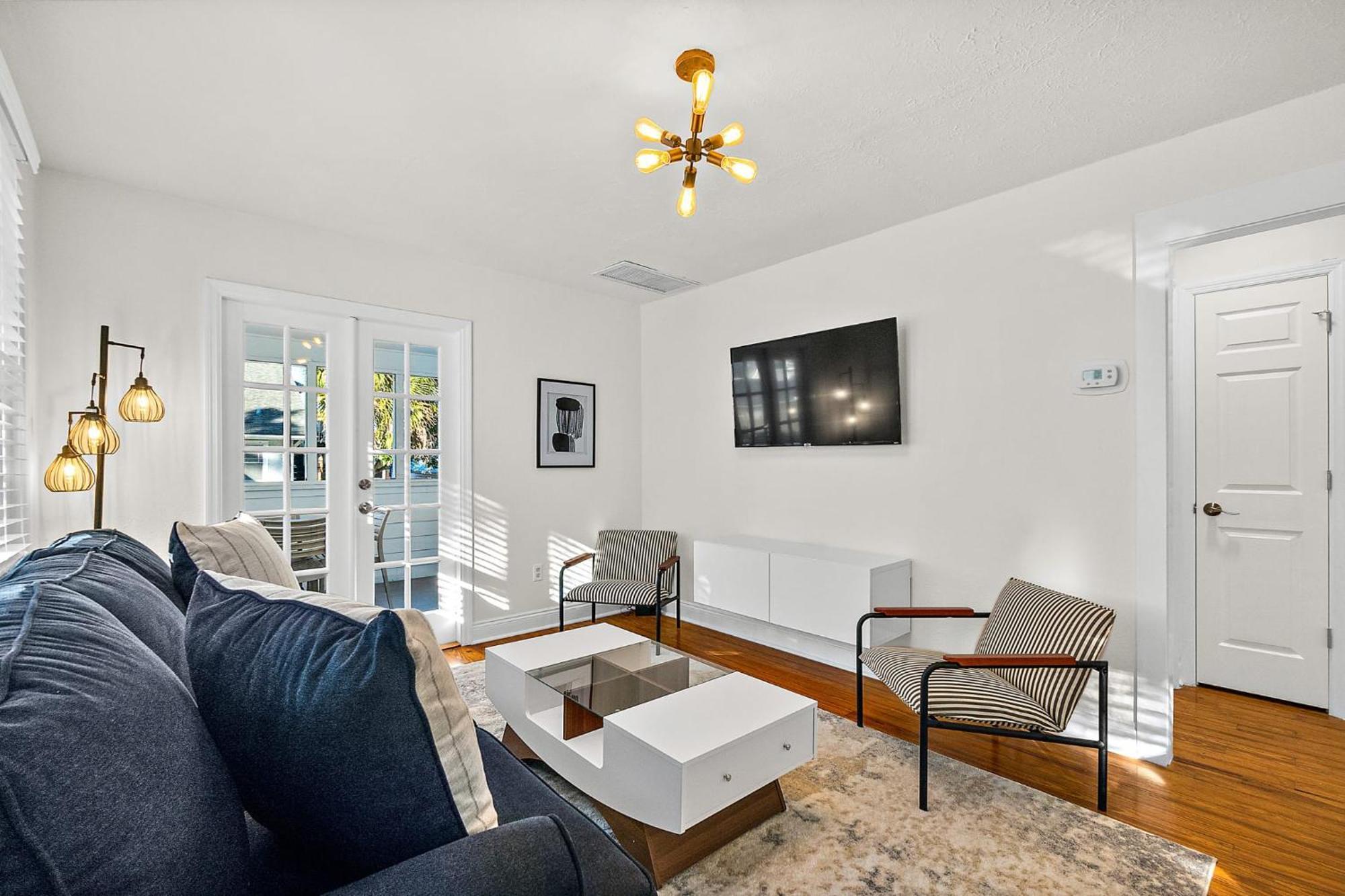 Appartamento Private Uptown Flat - Walk To Nights Of Lights! St. Augustine Esterno foto