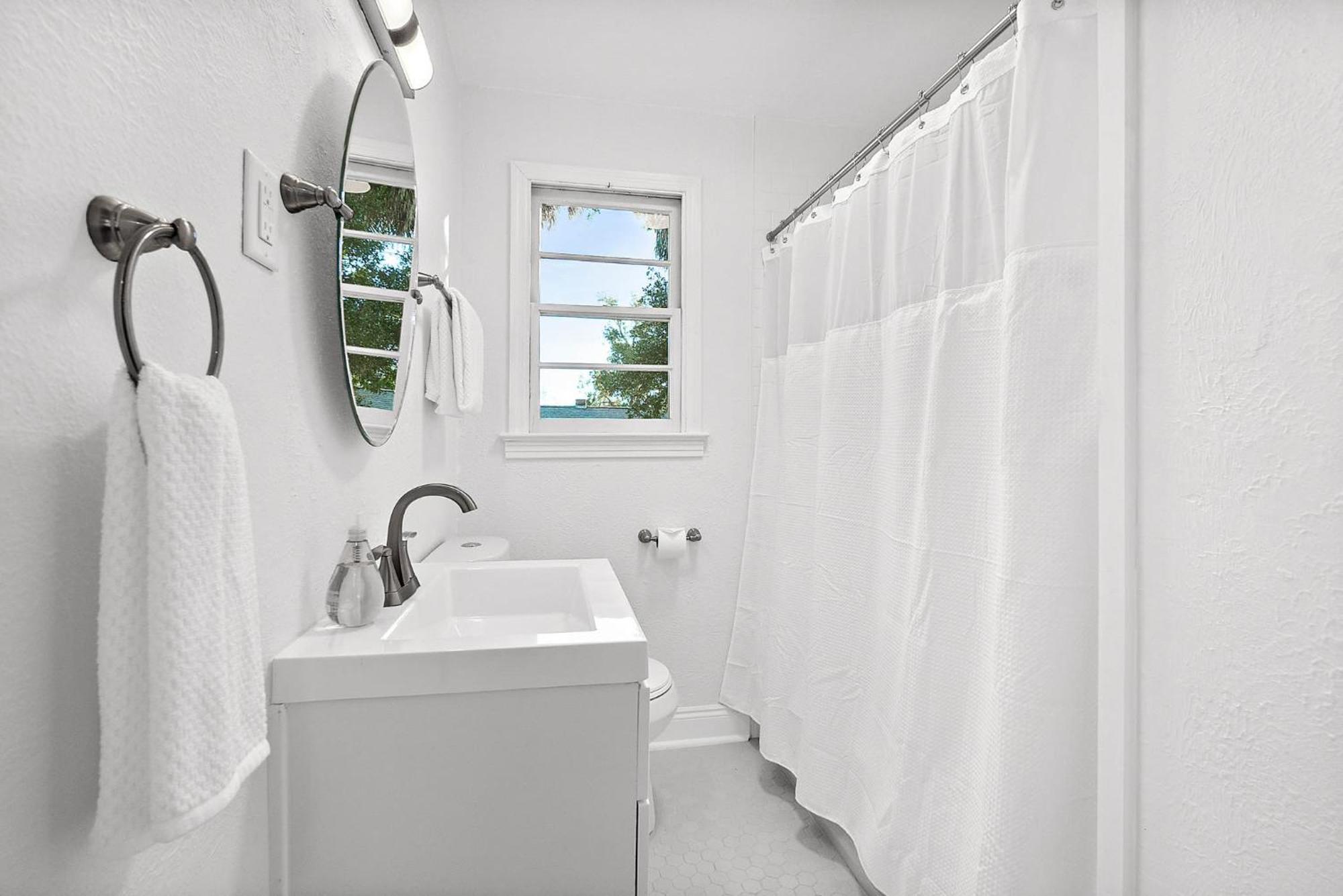 Appartamento Private Uptown Flat - Walk To Nights Of Lights! St. Augustine Esterno foto
